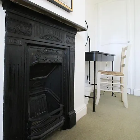3-bed Near Harrogate, Parking, Long * Pannal