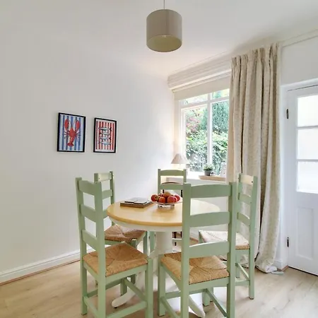 Nyaraló 3-bed Near Harrogate, Parking, Long Pannal