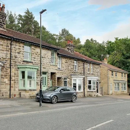 Nyaraló 3-bed Near Harrogate, Parking, Long