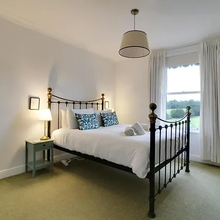 3-bed Near Harrogate, Parking, Long Nyaraló Pannal